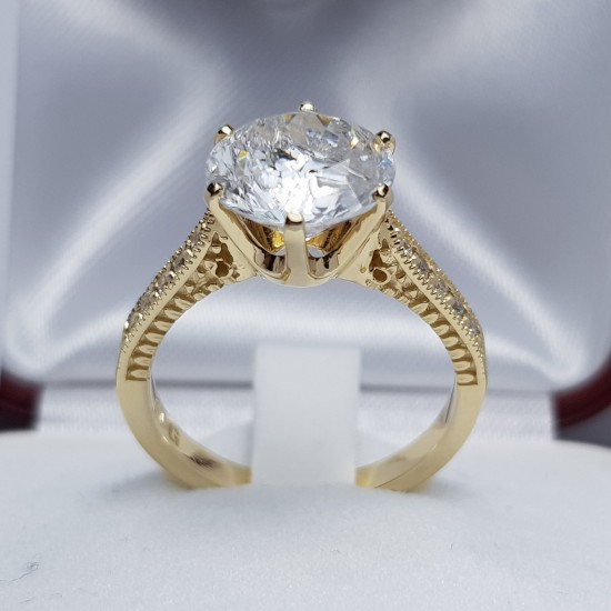 Złoty pierścionek z dużą 10 mm cyrkonią  Royal Style